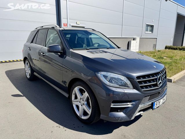 Mercedes Třída M